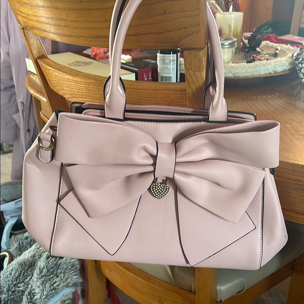 Elegant Pink Bow Handbag